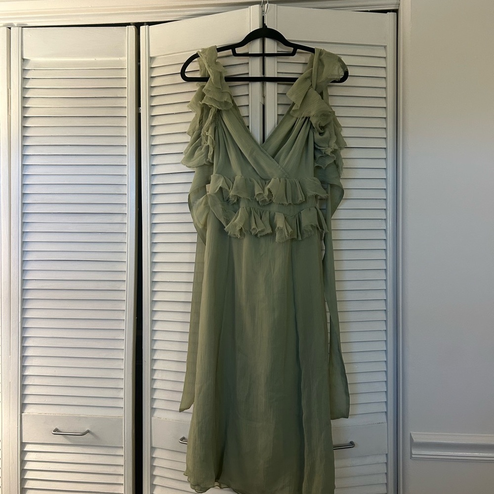 Elegant Green Ruffle Dress